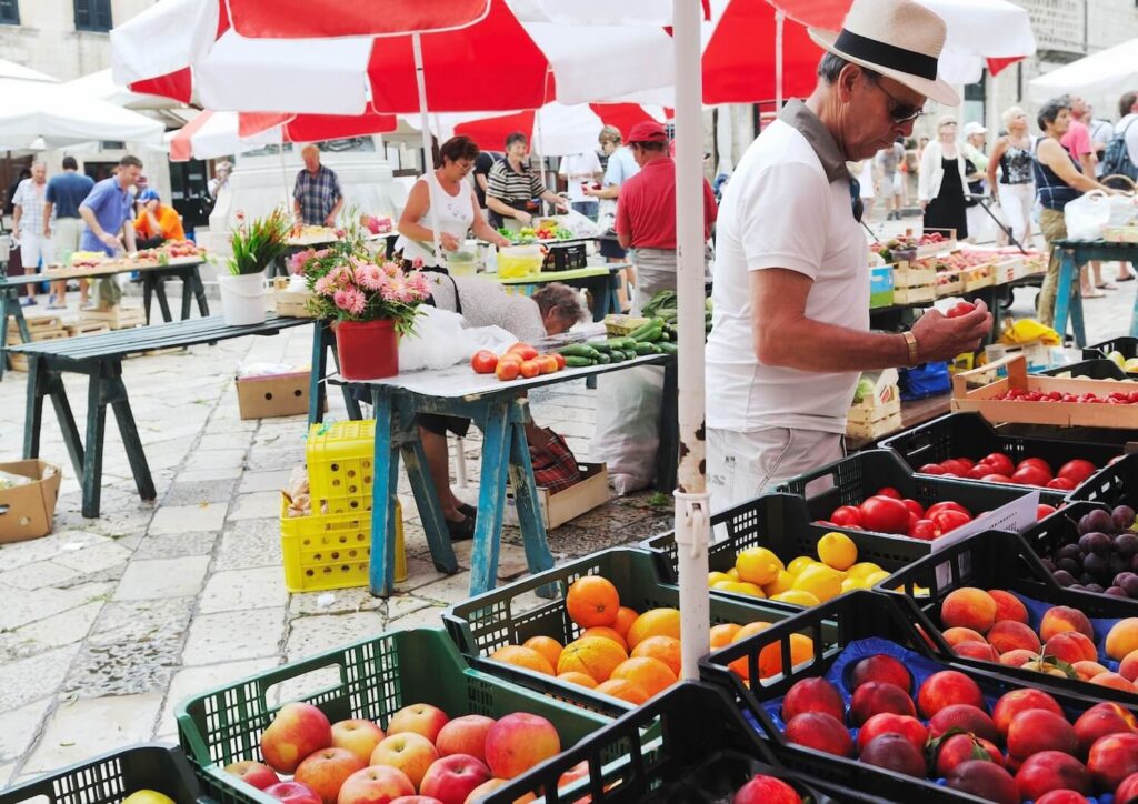 traditionnel marché alimentaire en région picarde